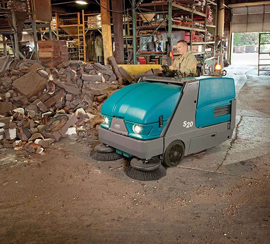 S20 Compact Ride-On Sweeper alt 12